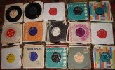 APPROX.140 EARLY SIXTIES (1960-1964) 45 RPM SINGLES LOT 