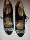 ATMOSPHERE BLACK JEWEL FRONT TIE SHOES IN SIZE 6/39 