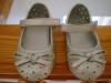 ZAPATOS CON ESTRELLAS GRIS PLATA.T 20.SOLO 1,99 EUR. 