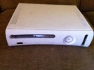 Xbox 360 averia 3 luces rojas+ disco duro 14 GB 