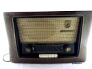 Antigua radio a VALVULAS GRUNDIG funcionando año 1952 