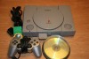 CONSOLA PLAYSTATION 1 FUNCIONA CON EXTRAS SCPH-7502 - LEELO