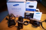 Samsung NX100 Set mit 2 Objektiven, Blitz, Tasche mit Garantie - TOP! NX 100 (8806071036120) 